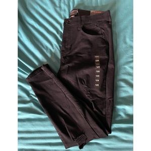 NWT- Torrid Black Distressed Sky High Skinny Jean Premium Stretch Size 12R